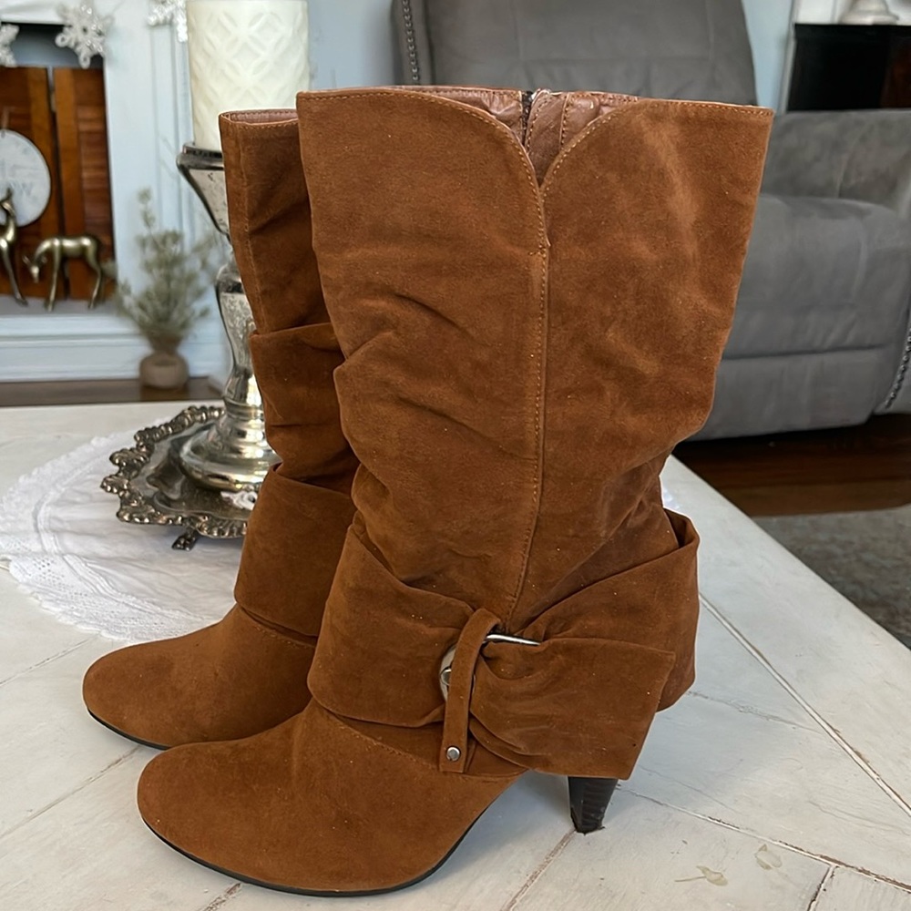 Pierre Dumas women’s size 8.5 light brown mid-calf boots - brush suede feel